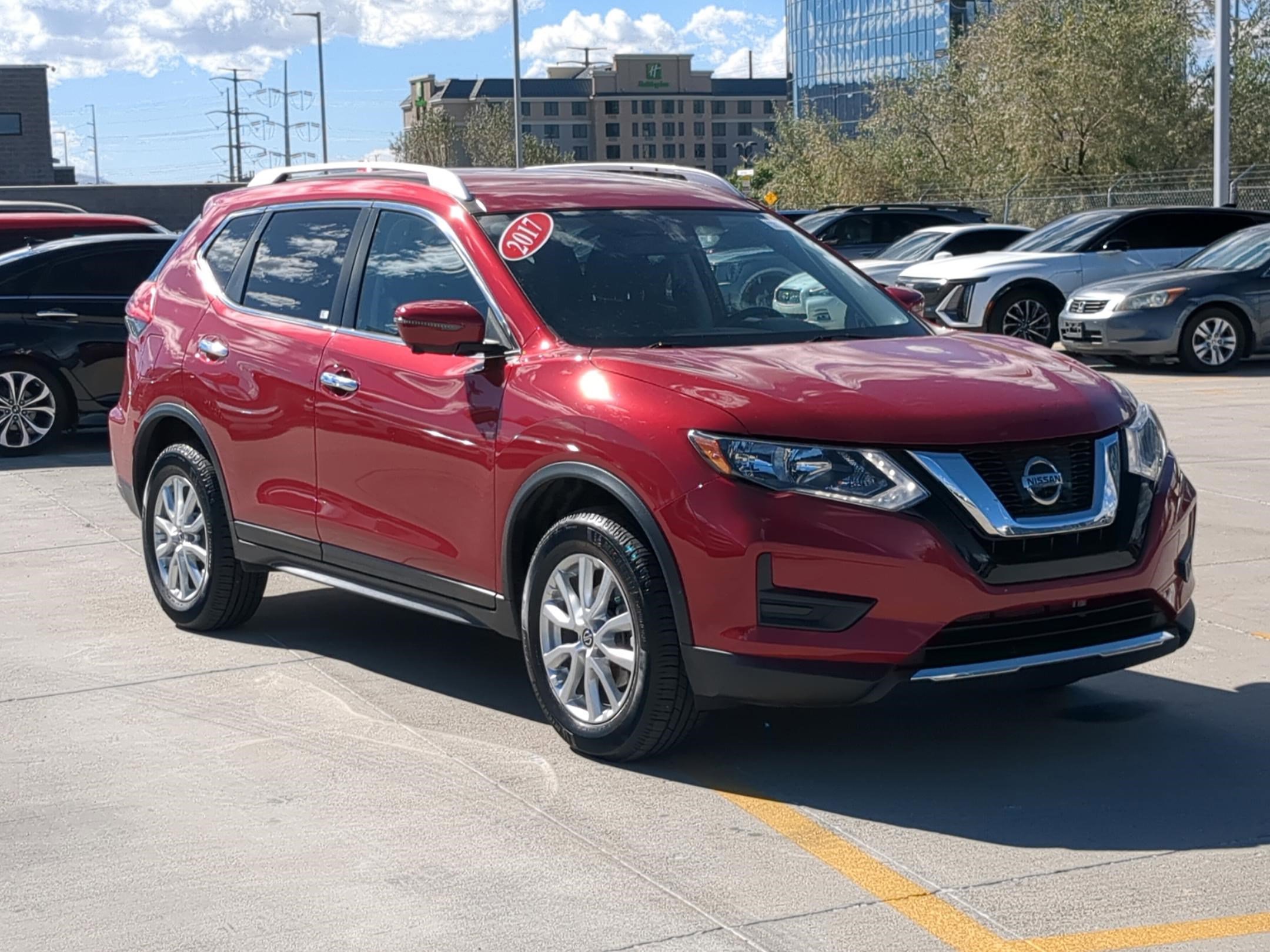 2017 Nissan Rogue SV photo 7