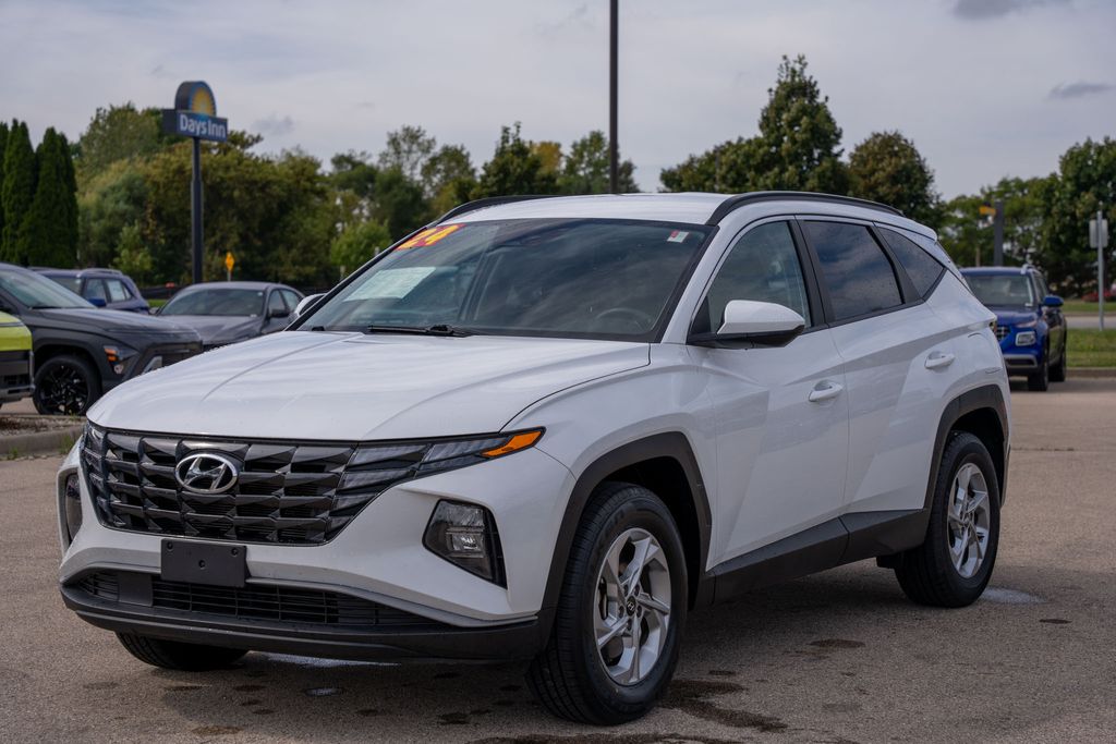 2024 Hyundai Tucson SEL photo 2
