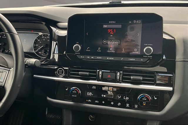 2022 Nissan Pathfinder SV photo 7