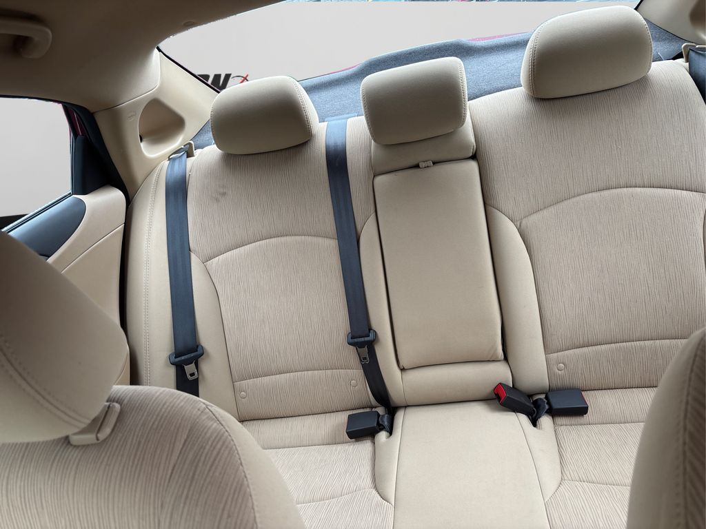 2013 Hyundai Sonata GLS photo 14