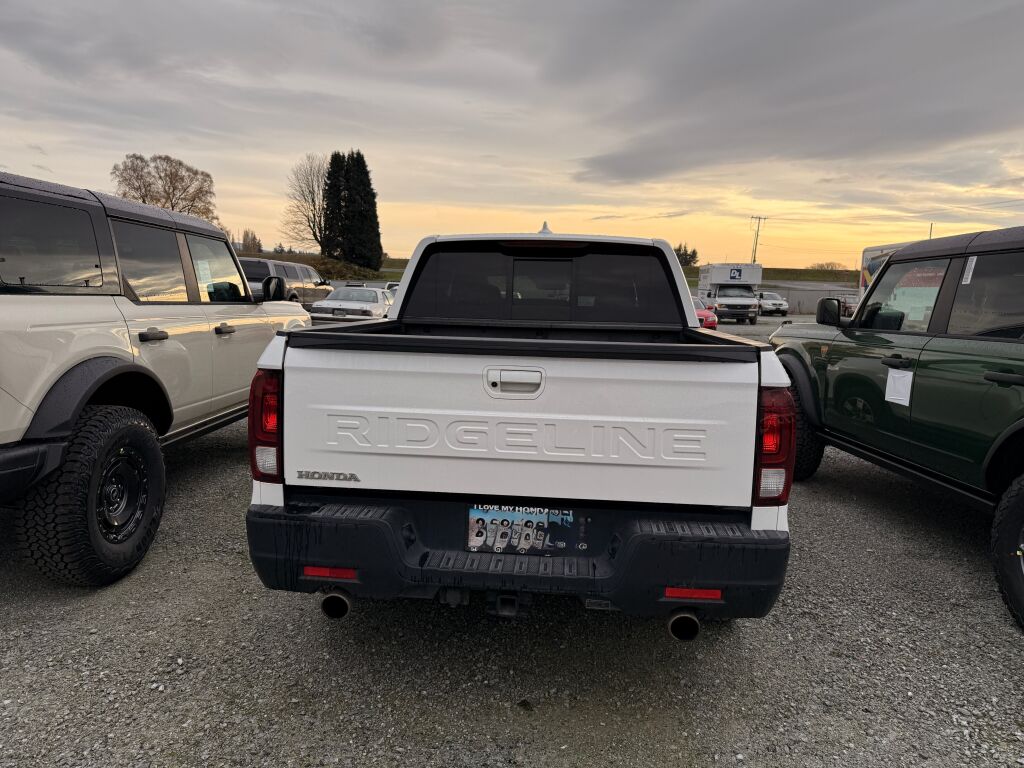 2024 Honda Ridgeline RTL photo 4