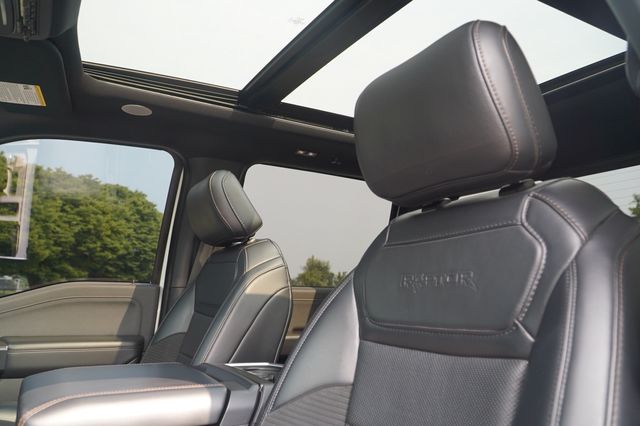 2021 Ford F-150 Raptor photo 17