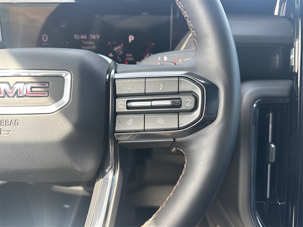 2025 Gmc Yukon AT4 photo 18