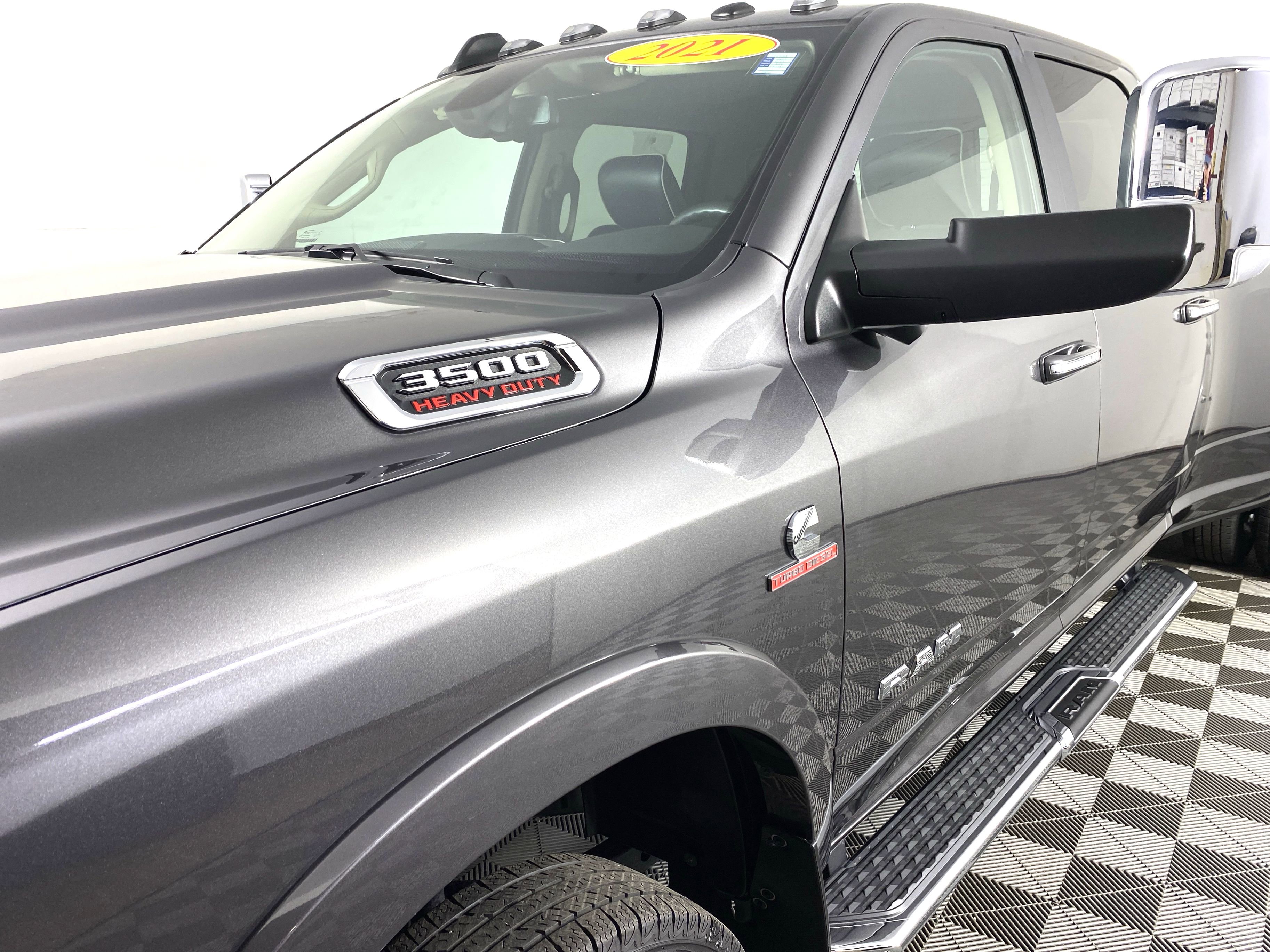 2021 Ram 3500 Laramie photo 3