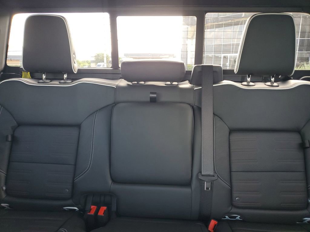 2025 Gmc Sierra AT4X photo 13
