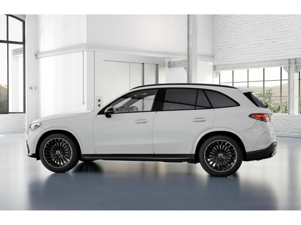 2026 Mercedes Benz GLC 300 photo 32