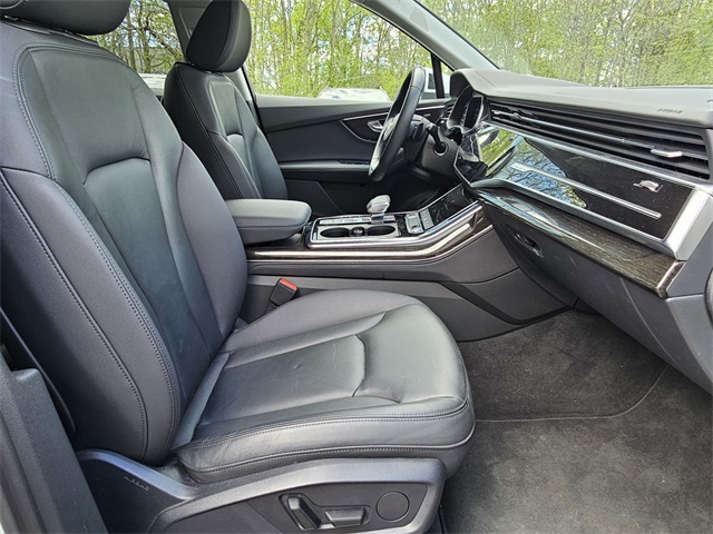 2024 Audi Q7 55 Premium Plus photo 16
