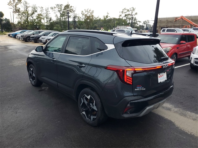 2025 Kia Seltos EX photo 3