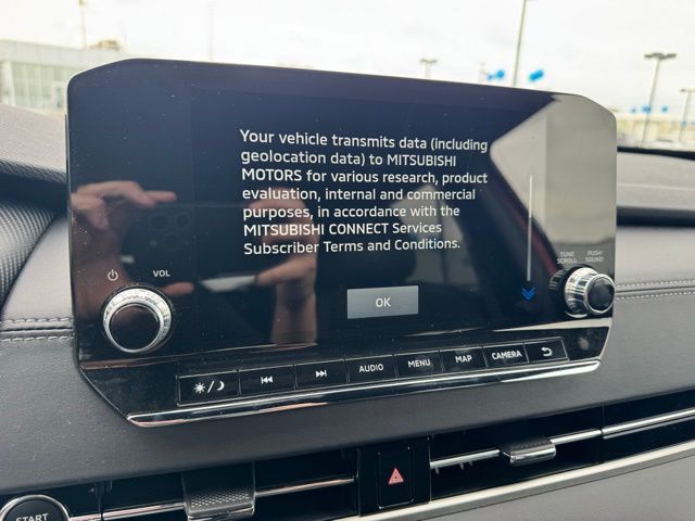 2024 Mitsubishi Outlander photo 27