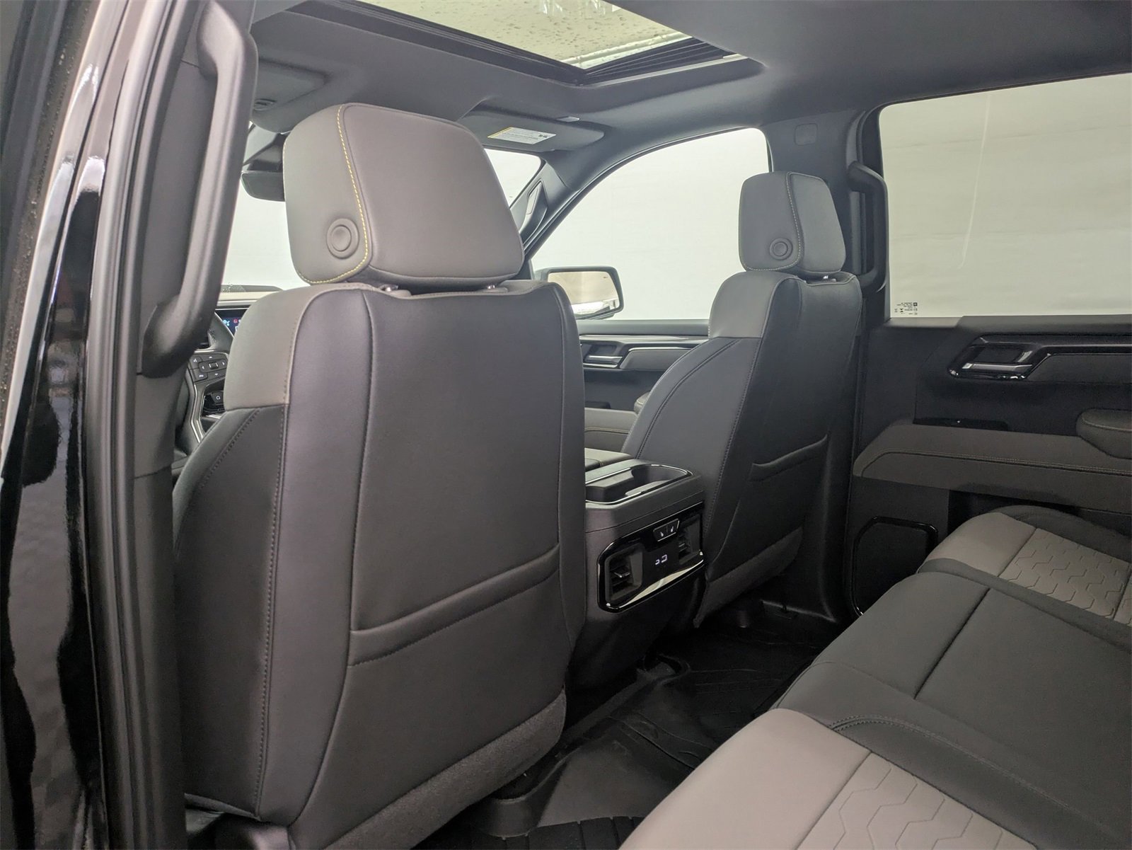 2025 Chevrolet Silverado 1500 ZR2 photo 19