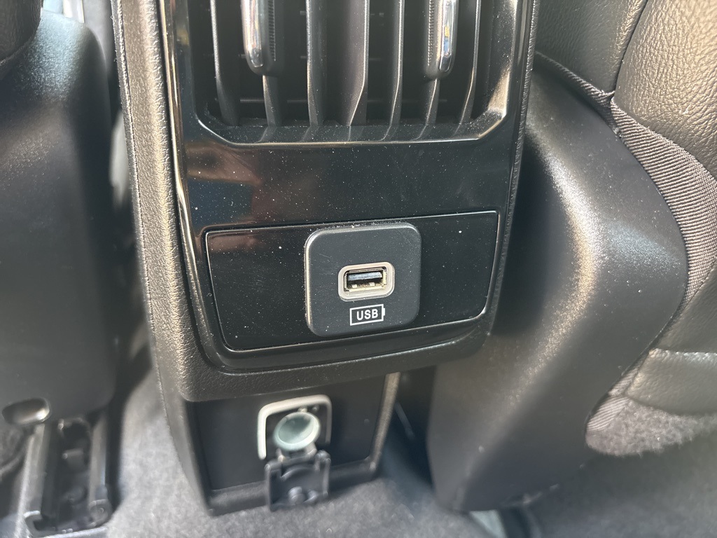2022 Jeep Compass Latitude photo 25