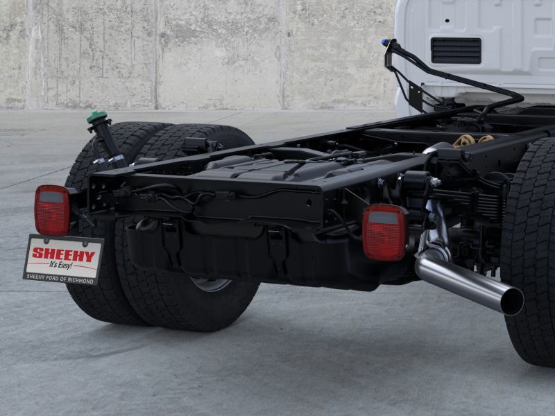 2025 Ford F-450 photo 20