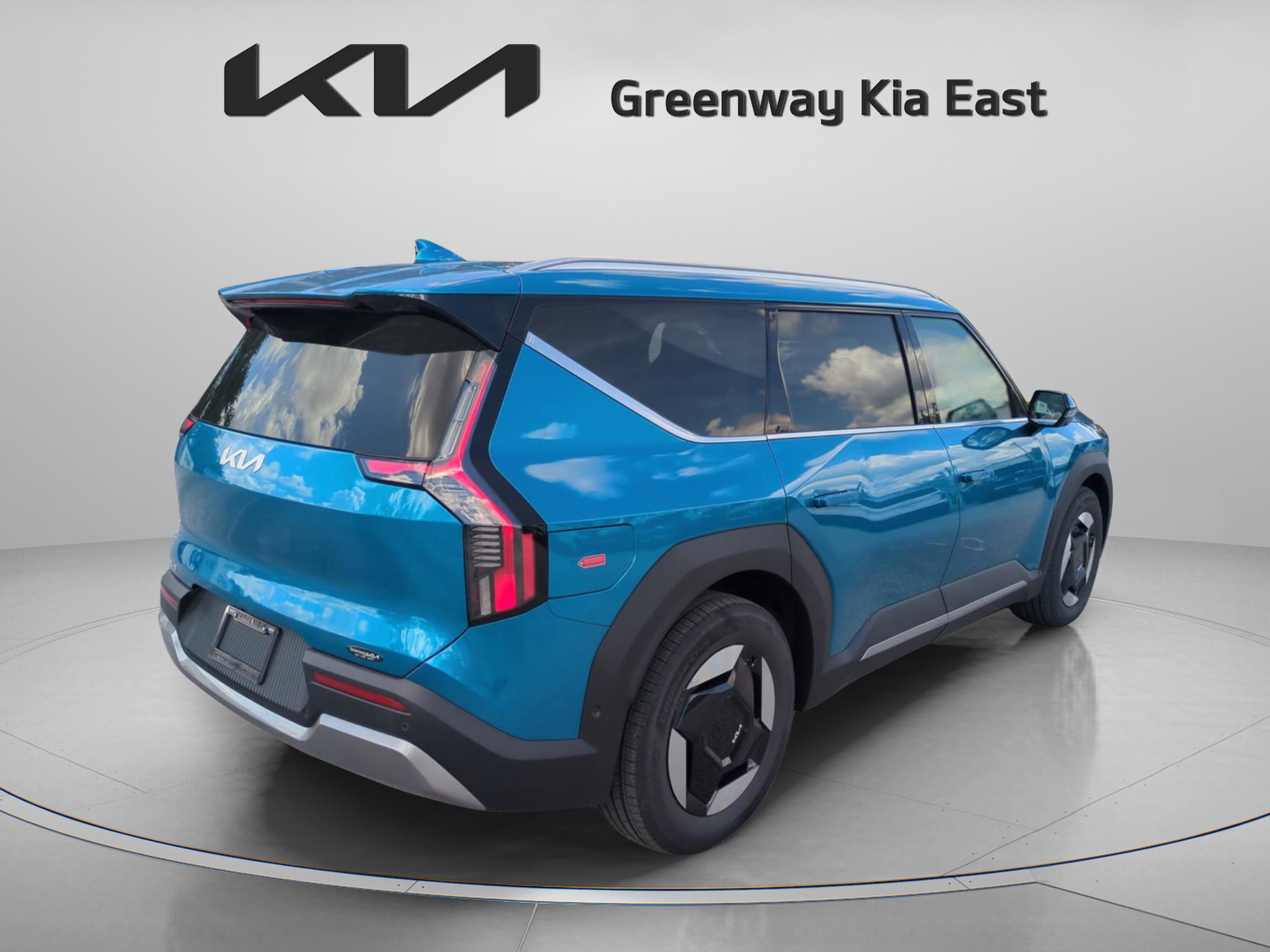 2026 Kia EV9 Wind photo 8