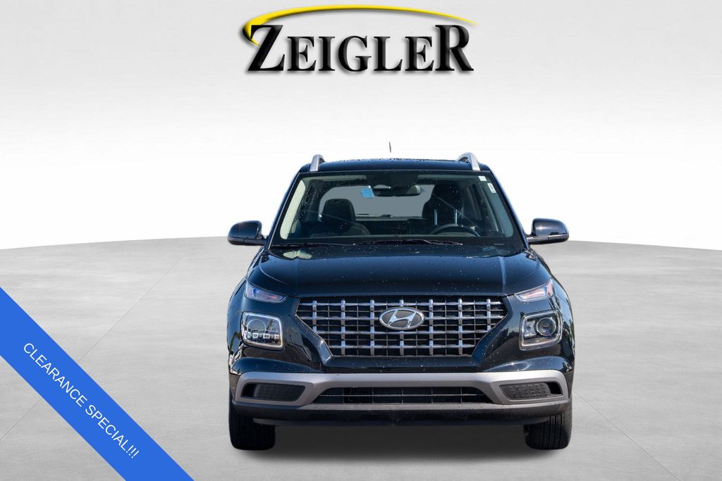Certified 2024 Hyundai Venue SEL with VIN KMHRC8A33RU336460 for sale in Mount Pleasant, WI
