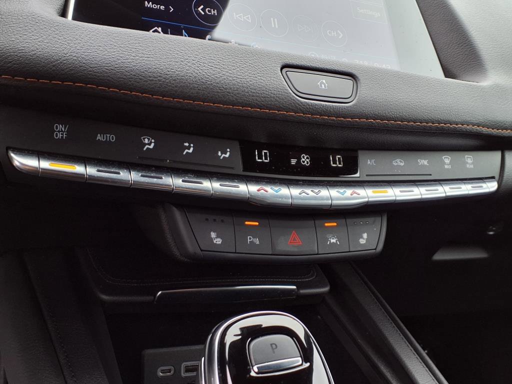 2023 Cadillac XT4 Sport photo 7