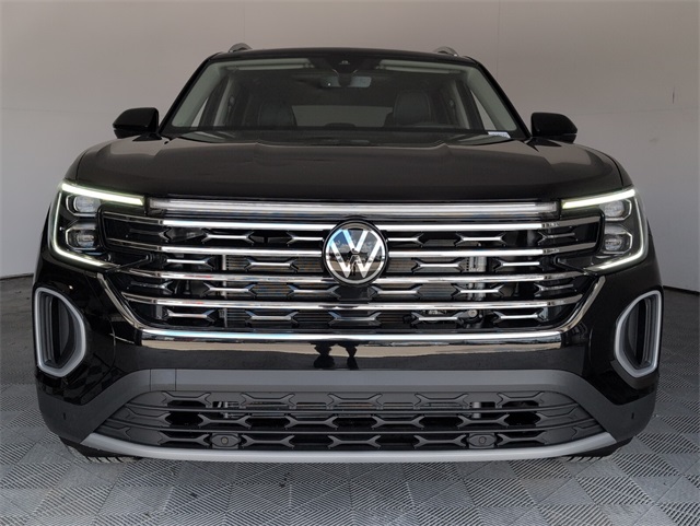 2026 Volkswagen Atlas SEL photo 3