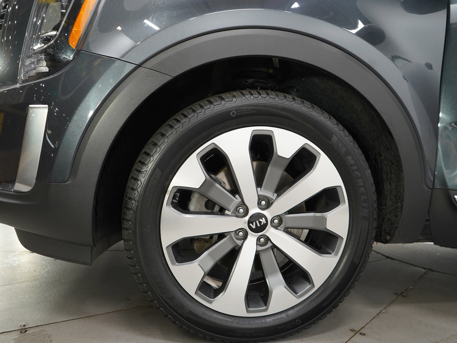 2020 Kia Telluride S photo 29