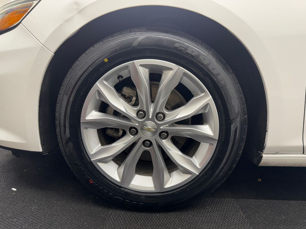 2020 Chevrolet Malibu 1LT photo 12