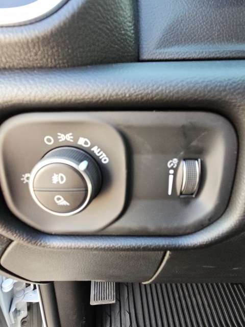 2026 Ram 2500 Big Horn photo 10
