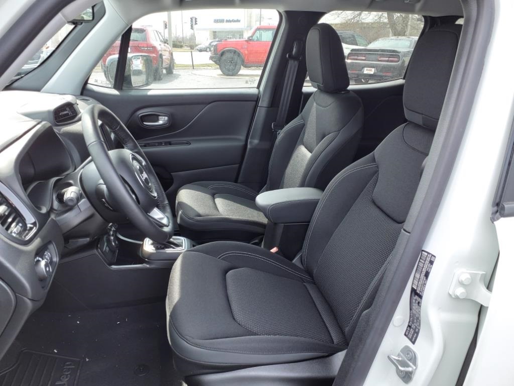 2023 Jeep Renegade Altitude photo 17