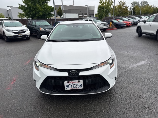 Used 2022 Toyota Corolla LE with VIN 5YFEPMAE0NP367870 for sale in Northfield, Minnesota