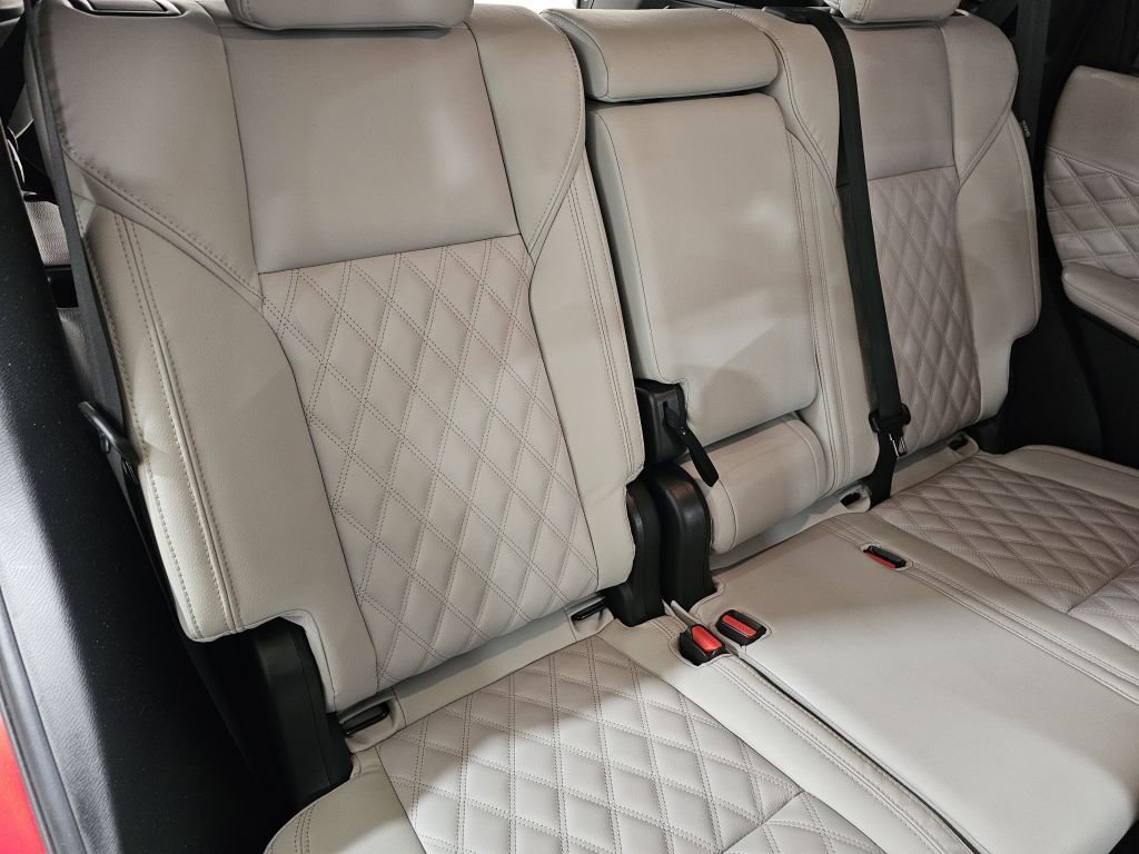 2023 Mitsubishi Outlander SEL photo 10