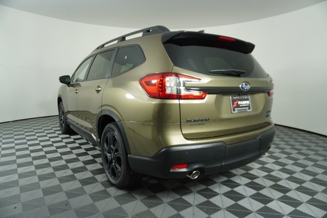 2025 Subaru Ascent Onyx Edition Touring photo 3