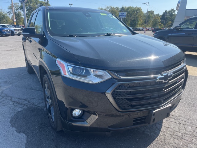 2021 Chevrolet Traverse RS photo 2