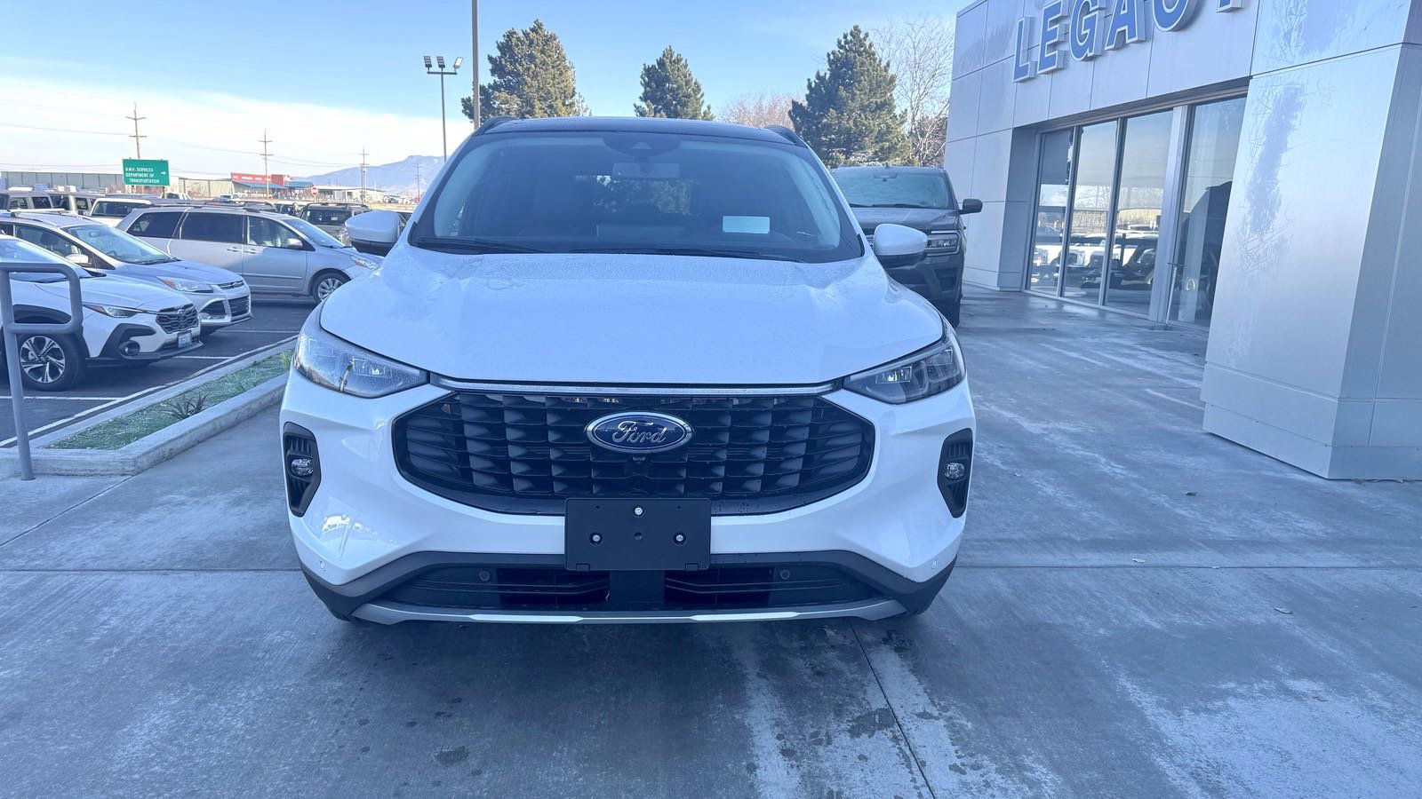 2025 Ford Escape Plug-In Hybrid photo 2