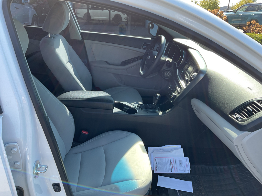 2015 Kia Optima LX photo 7