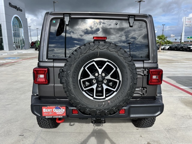 2025 Jeep Wrangler Rubicon photo 6
