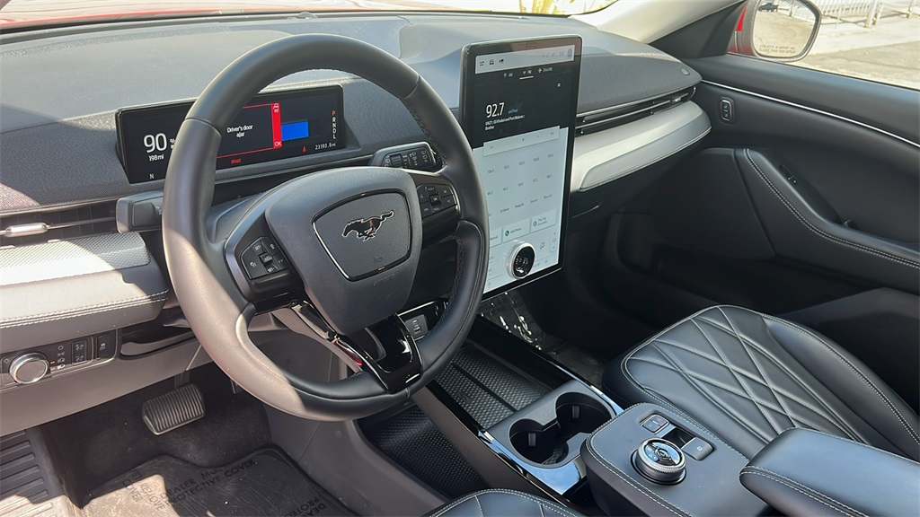 2021 Ford Mustang Mach-E Select photo 10