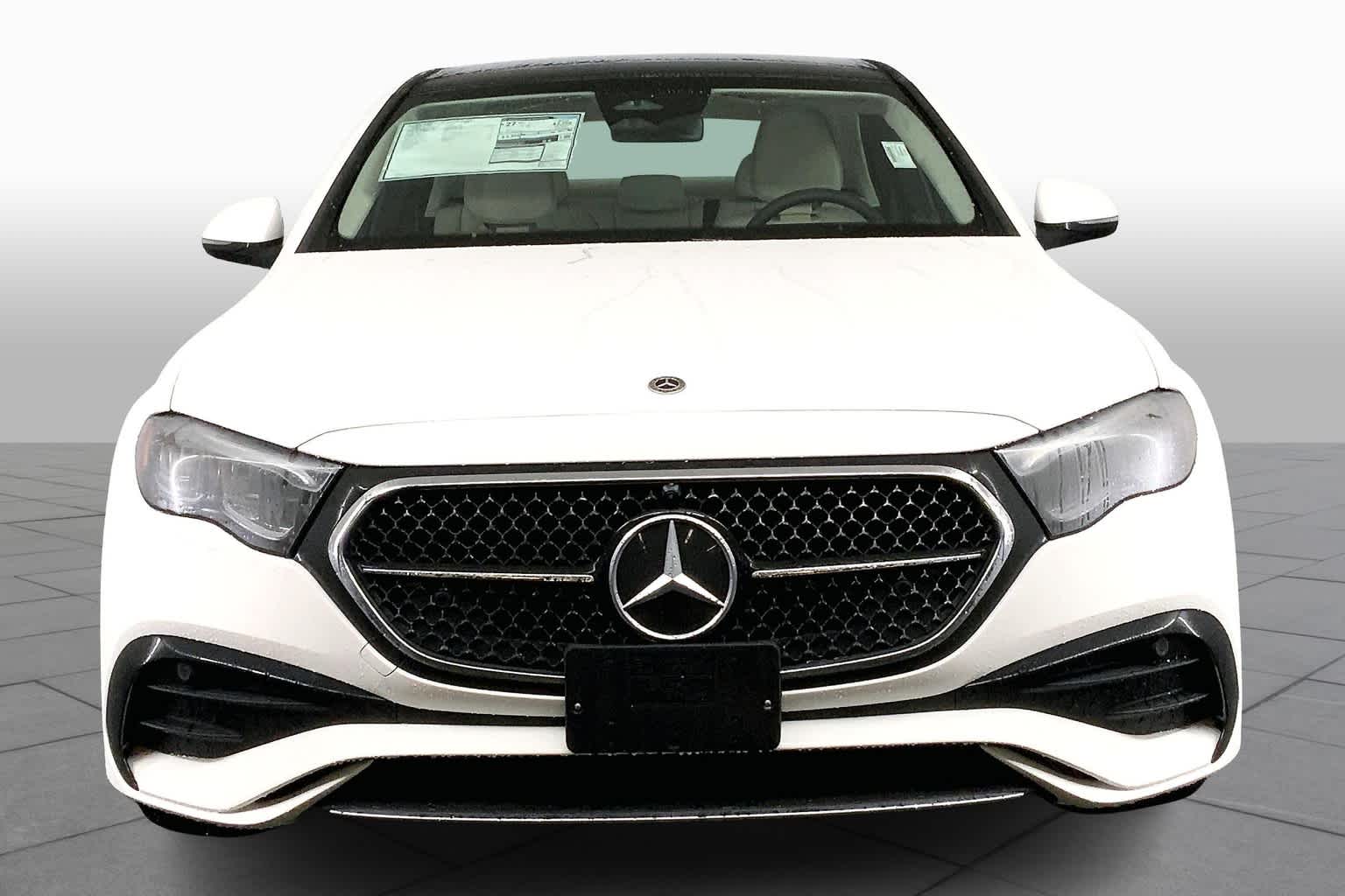 2025 Mercedes Benz E 350 4MATIC photo 3