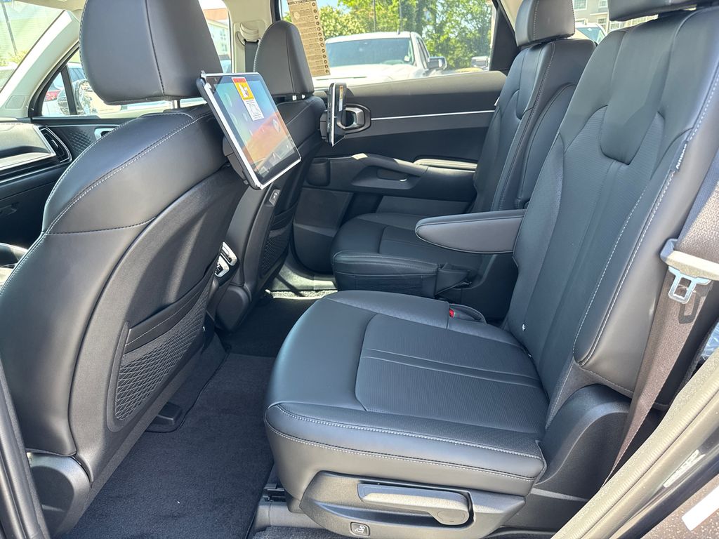 2025 Kia Sorento EX photo 19
