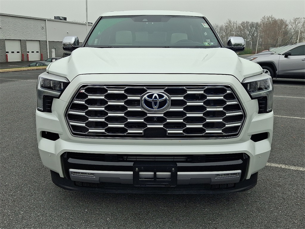 2023 Toyota Sequoia Capstone photo 3