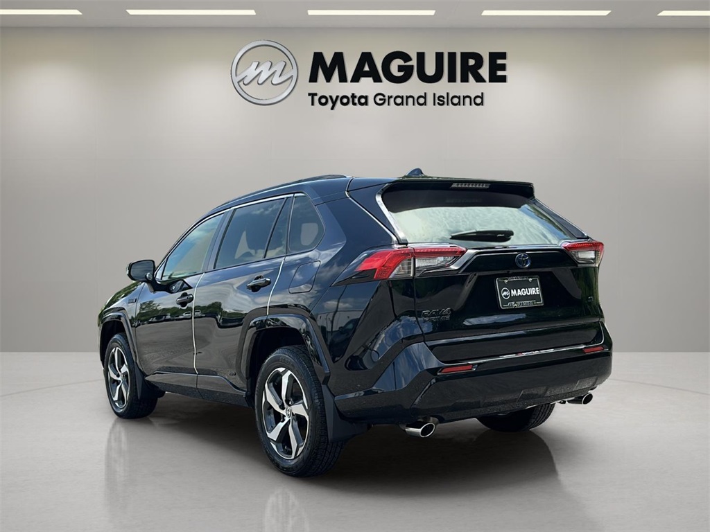2021 Toyota RAV4 Prime XLE Premium photo 2