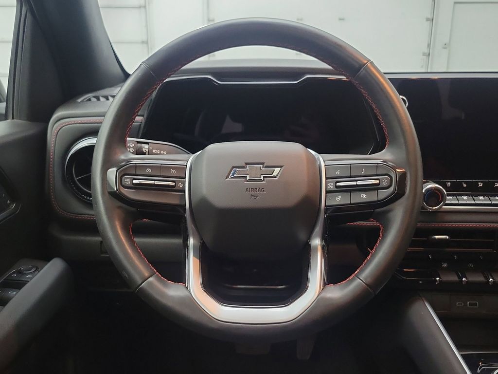 2023 Chevrolet Colorado Z71 photo 13