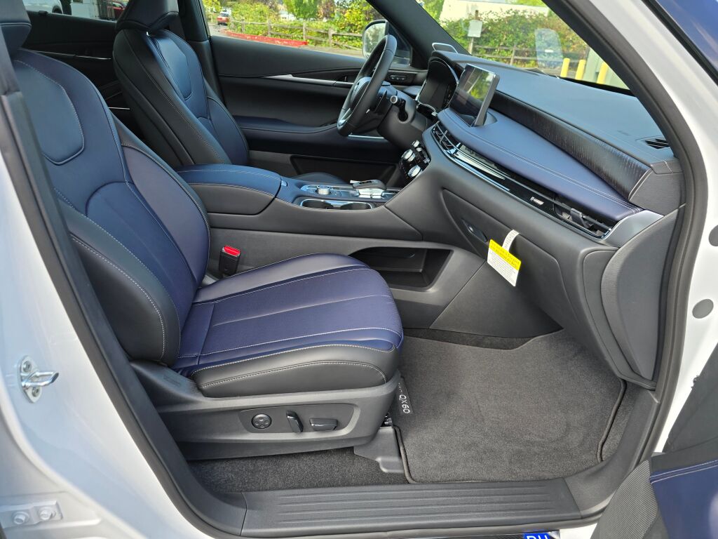 2026 Infiniti QX60 AWD photo 12