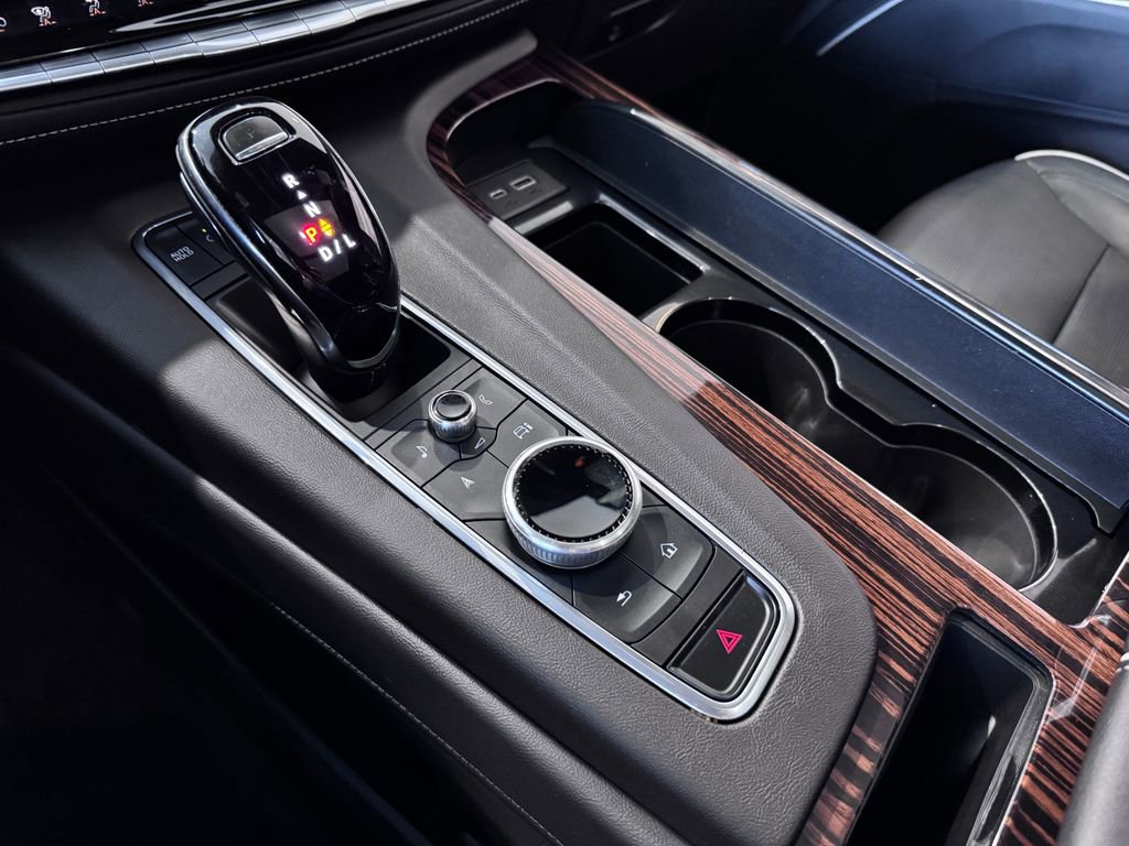 2022 Cadillac Escalade Premium Luxury photo 24
