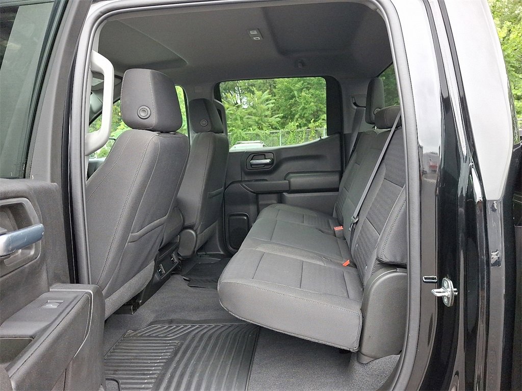 2022 Chevrolet Silverado 1500 Custom photo 9