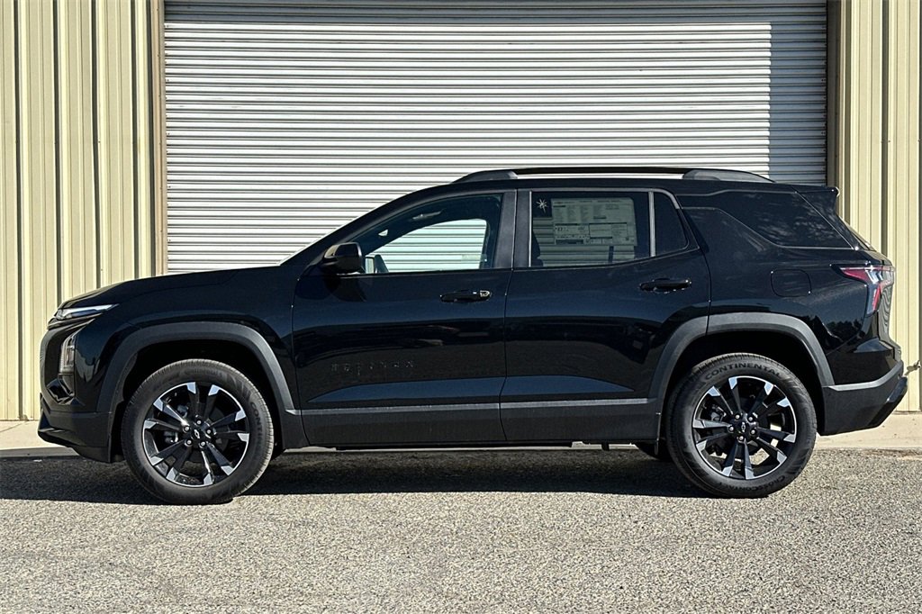 2026 Chevrolet Equinox RS photo 2
