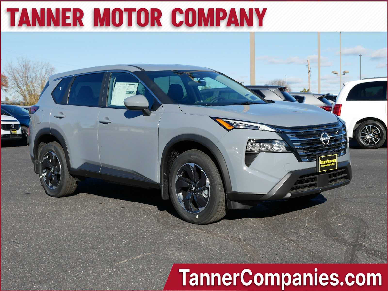 2026 Nissan Rogue SV's photo