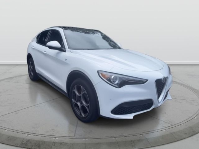 2022 Alfa Romeo Stelvio Ti