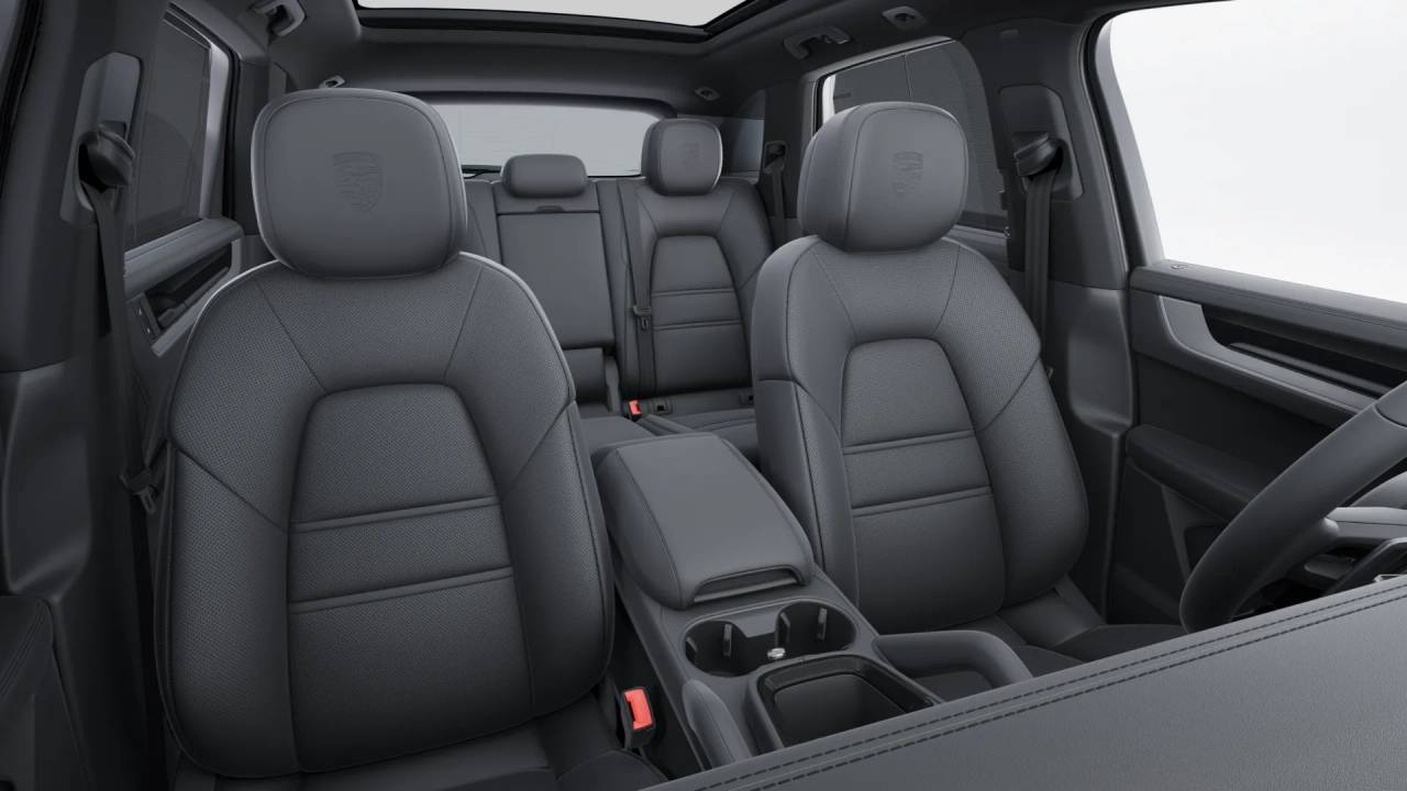 2026 Porsche Cayenne S E-Hybrid photo 11