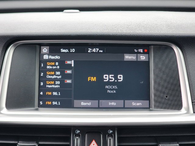 2019 Kia Optima S photo 6
