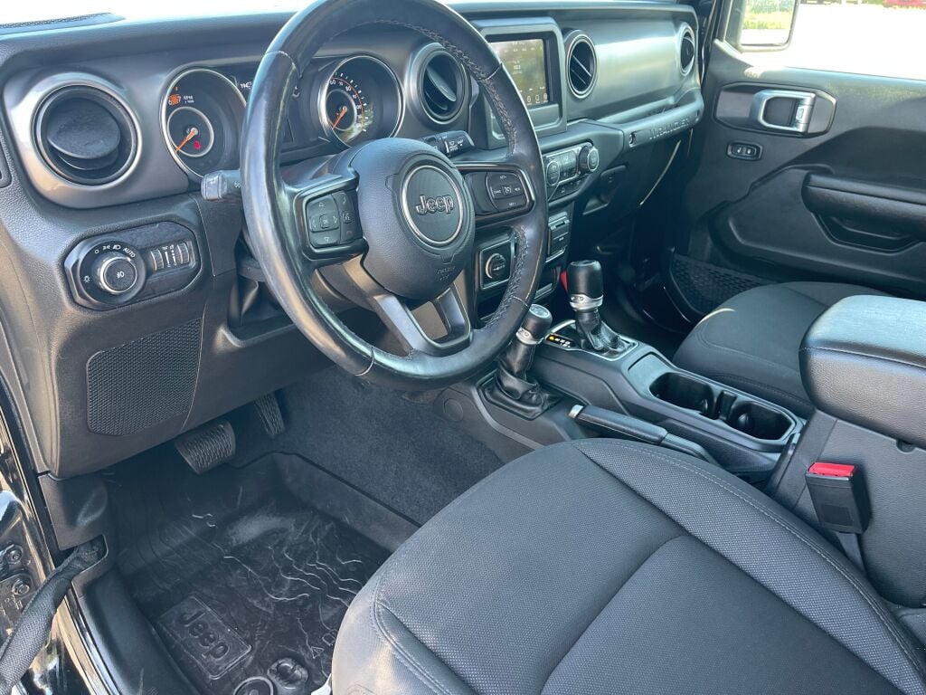 2022 Jeep Wrangler Unlimited Willys photo 9