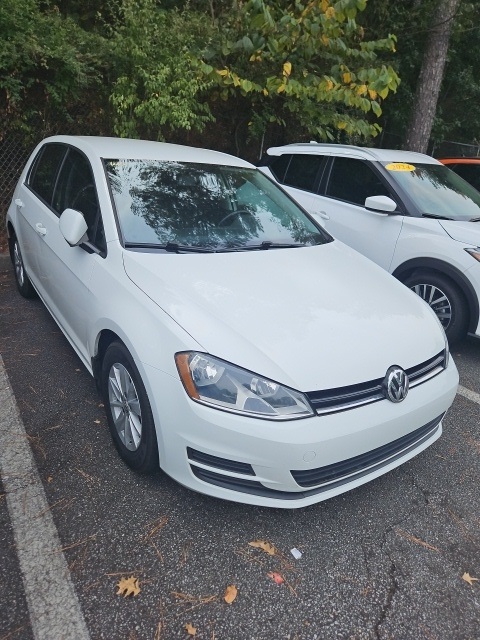 2016 Volkswagen Golf TSI S photo 2
