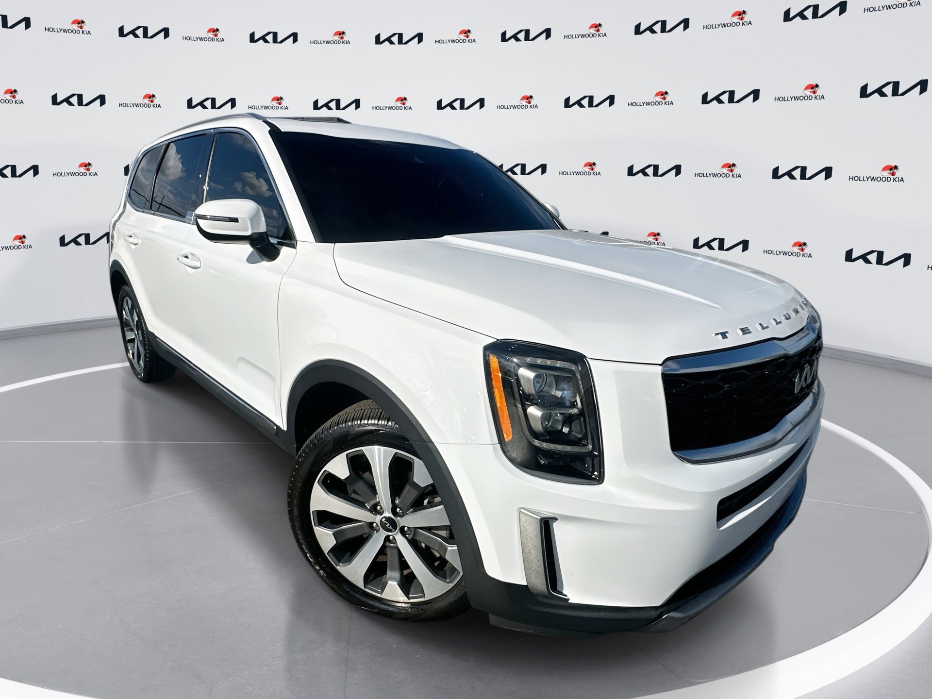 2022 Kia Telluride EX's photo