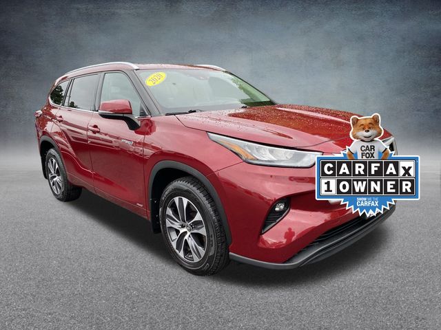 2020 Toyota Highlander Hybrid XLE photo 2