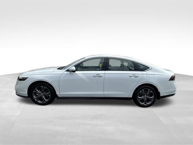 2023 Honda Accord EX photo 2